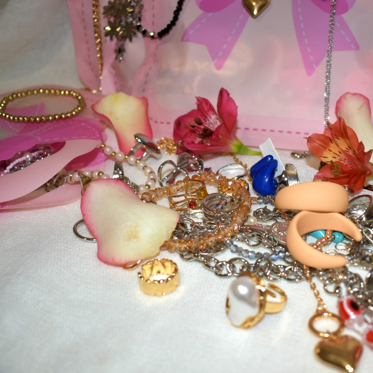 ΤΕΛΕΥΤΑΙΑ ΤΕΜΑΧΙΑ | Mystery Jewels Bag - ΤΥΧΕΡΗ ΣΑΚΟΥΛΑ (Reformed Edition)