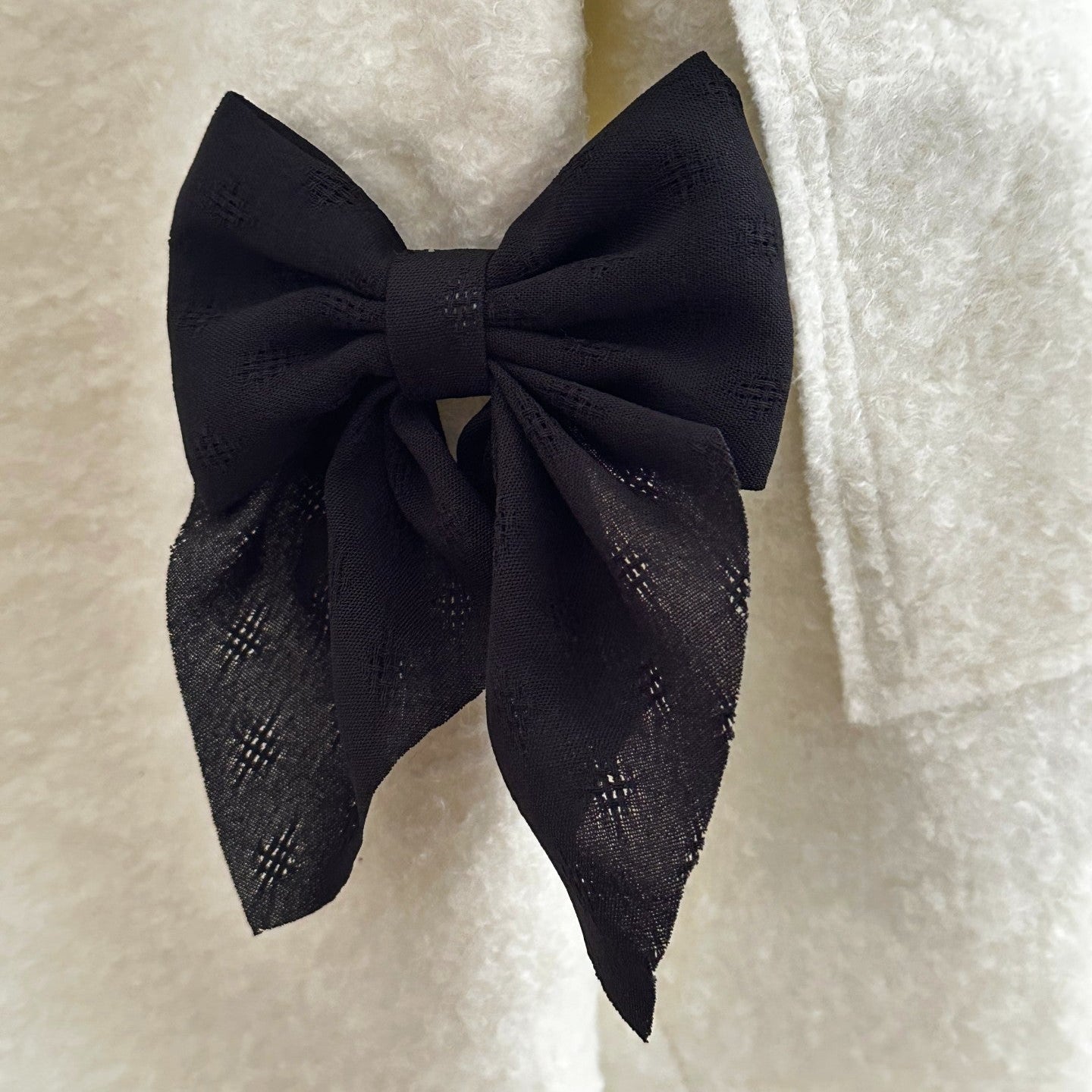 Delicate Bow Hair Clip