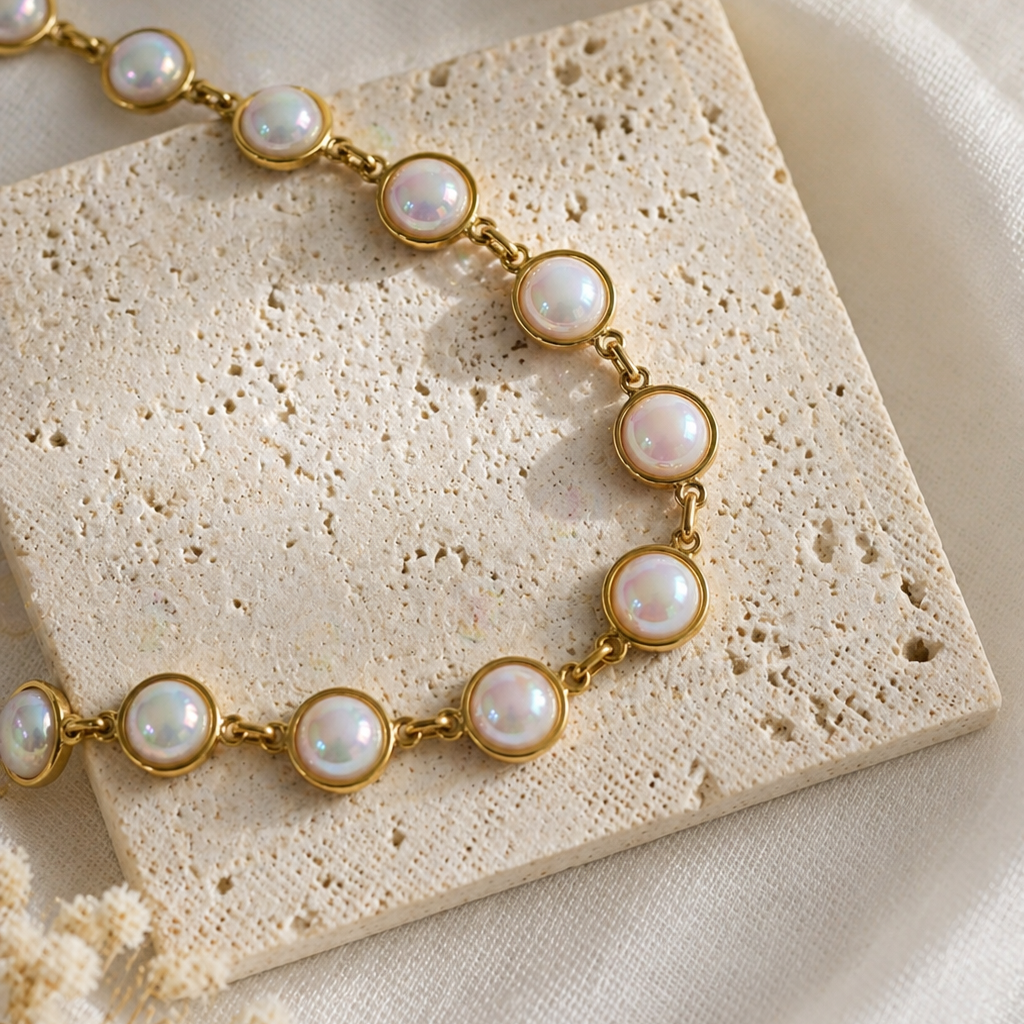 Luna Glow Necklace