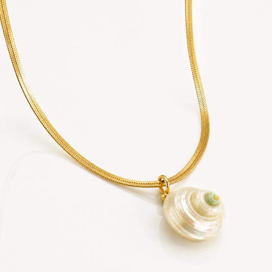 Siren's Kiss Necklace