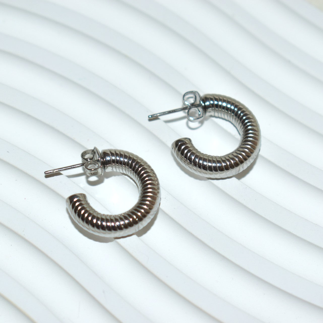 Ribbed Hoops