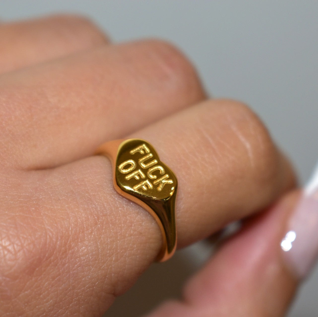 F OFF Ring