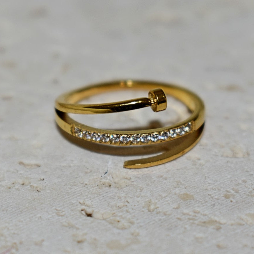Elle Ring