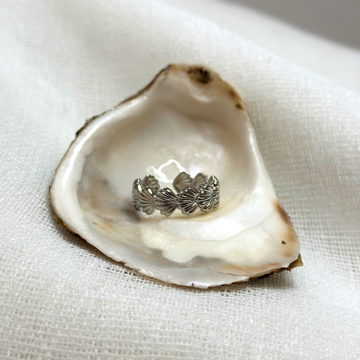 Tiny Shell Ring