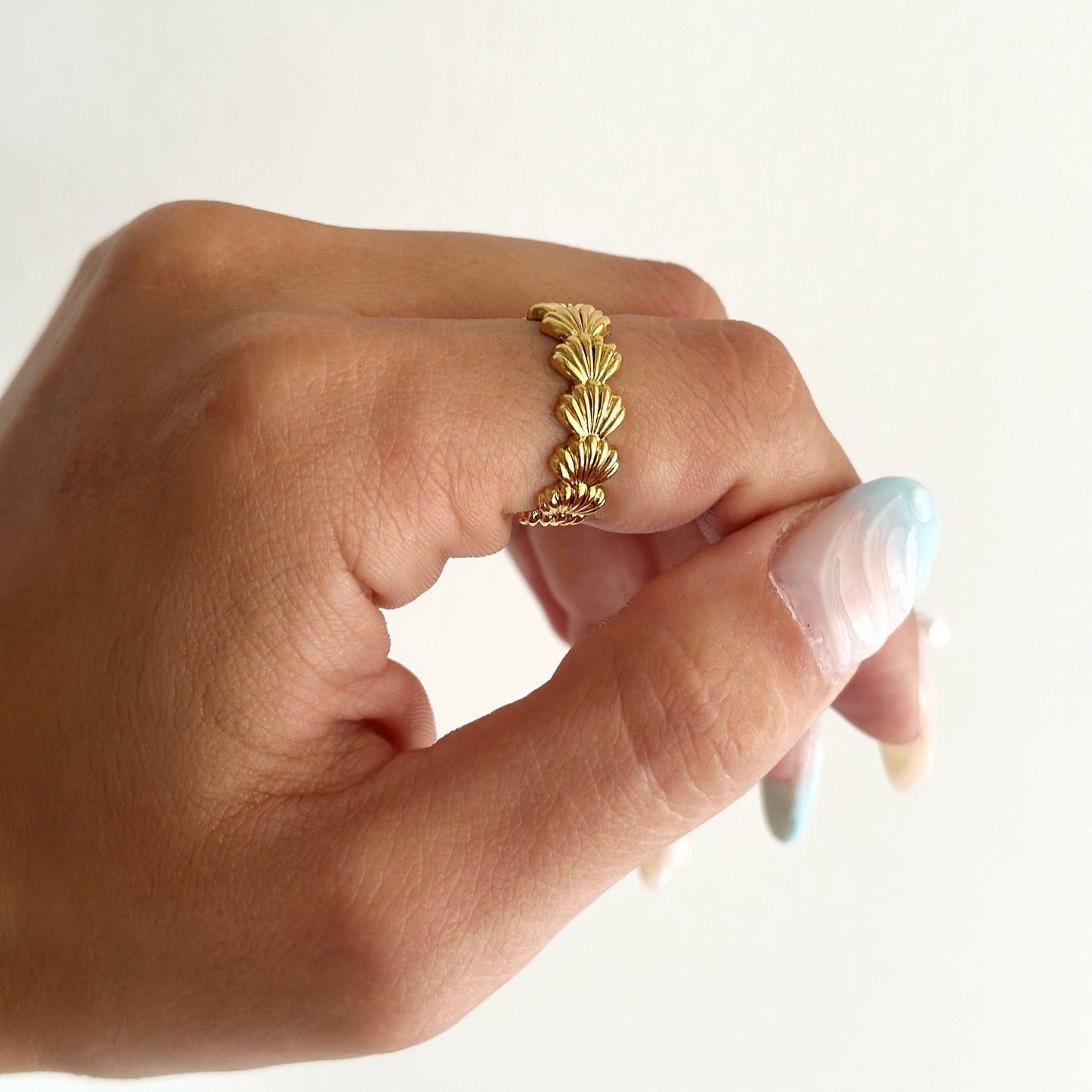Tiny Shell Ring