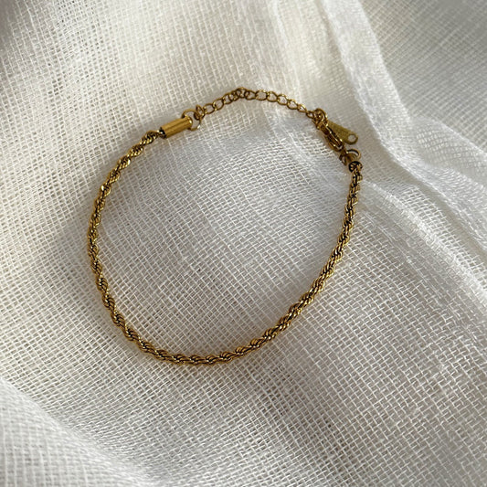 Twist Chain Bracelet