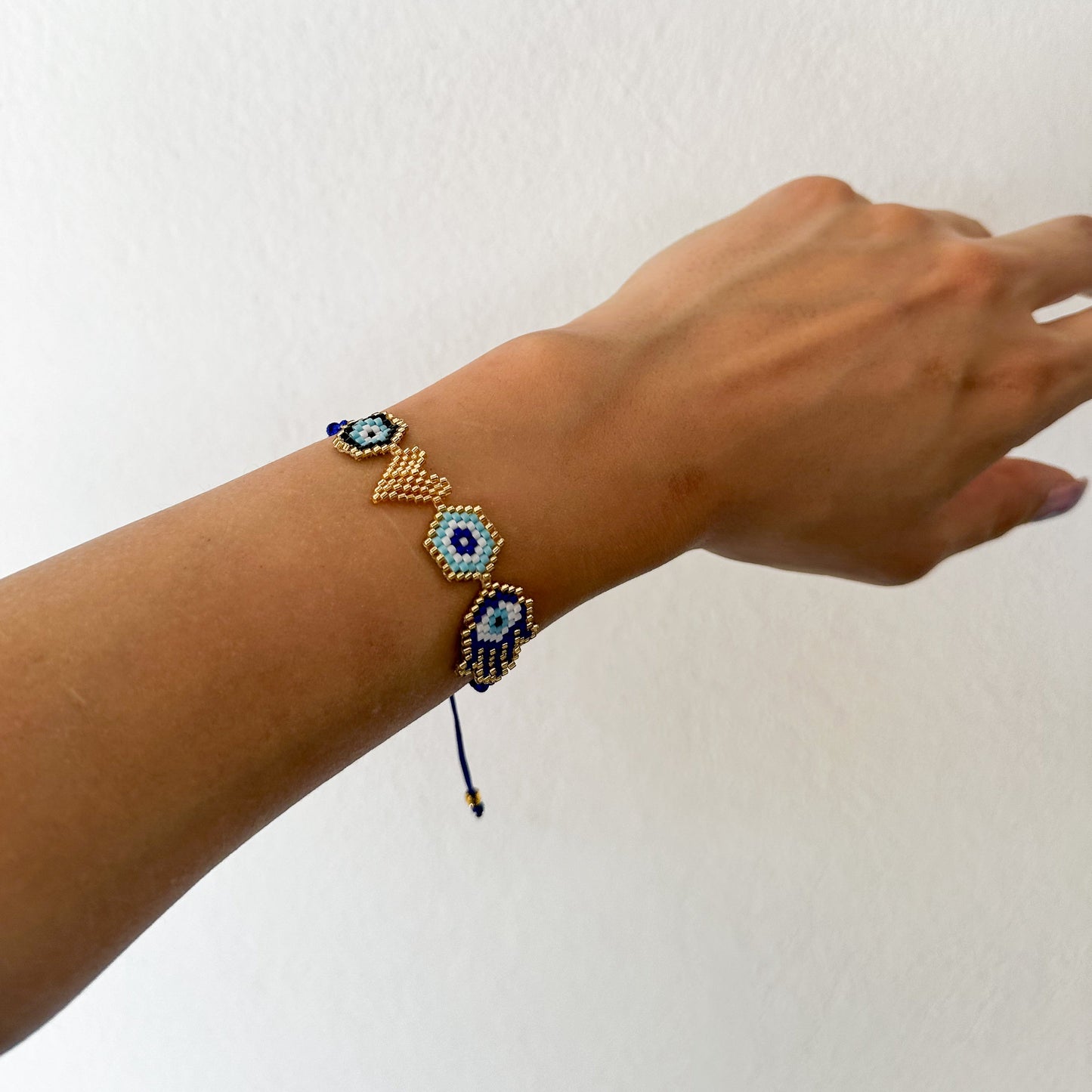 Evil eye bracelet in blue