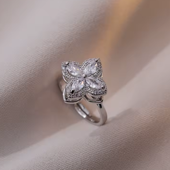 Fidget Ring "Blooming Elegance"